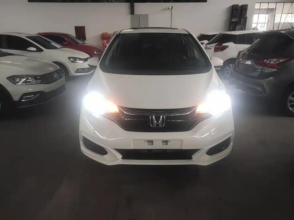Honda Fit — фото 3