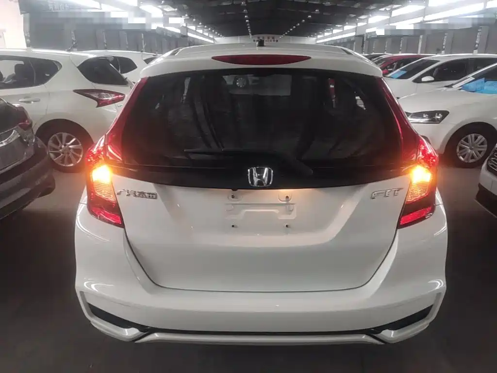 Honda Fit — фото 6