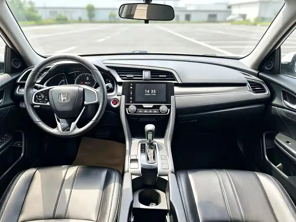 Honda Civic — фото 7