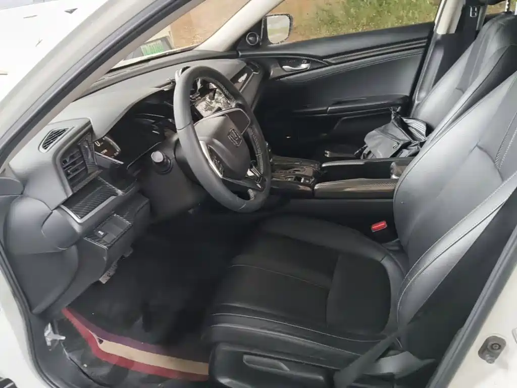 Honda Civic — фото 15