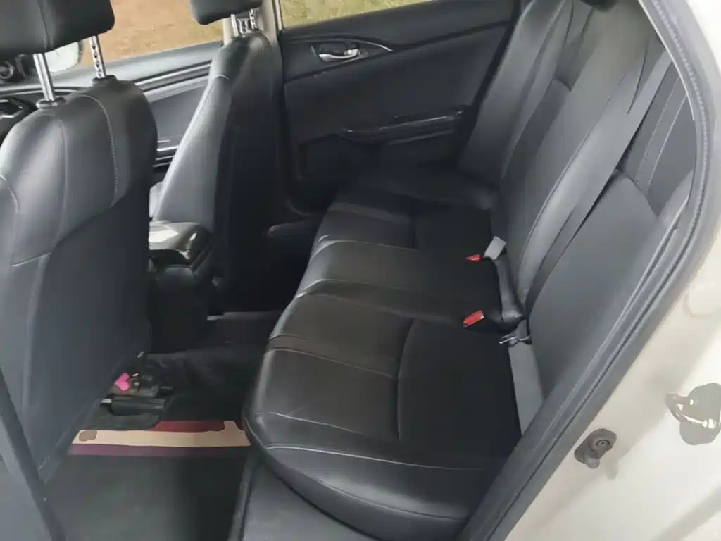 Honda Civic — фото 17