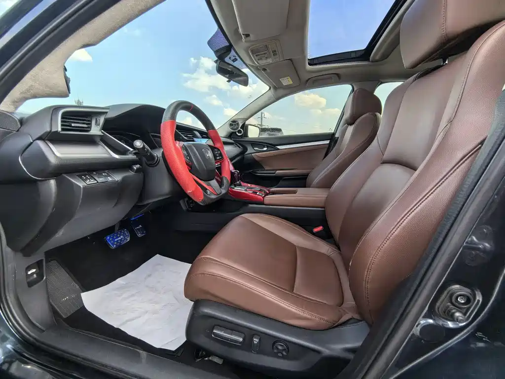 Honda Civic — фото 7