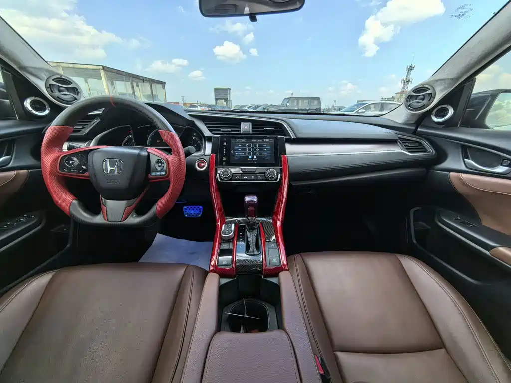 Honda Civic — фото 8