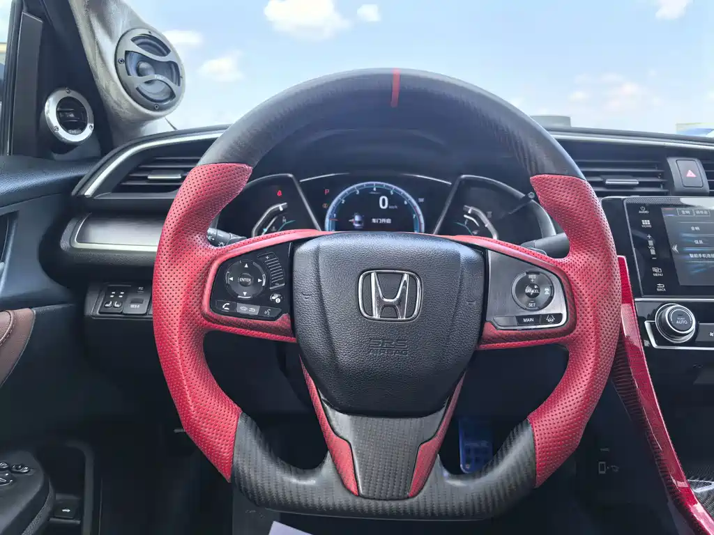 Honda Civic — фото 10
