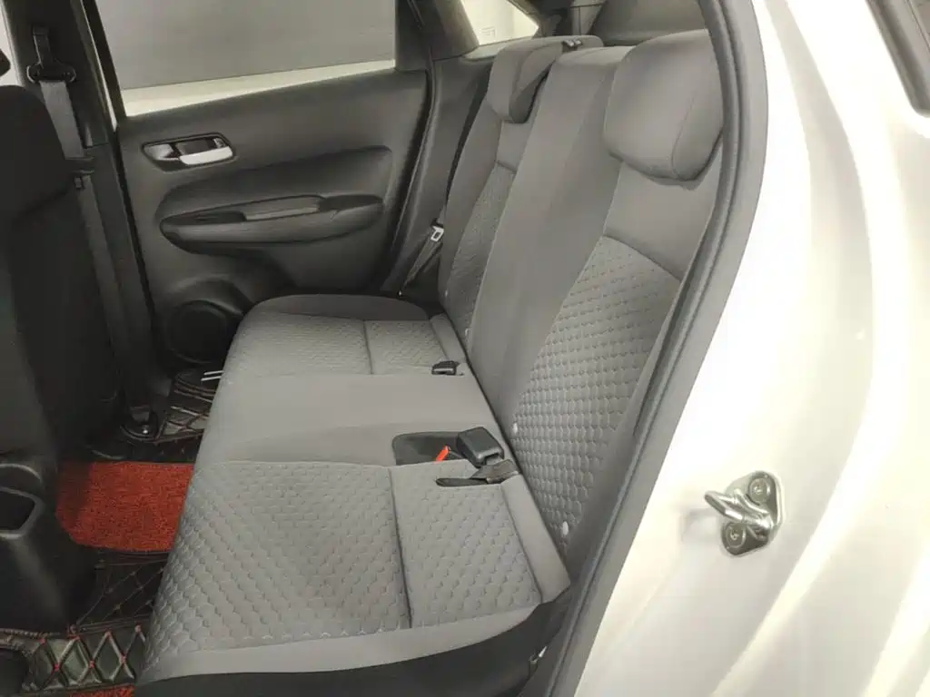 Honda Fit — фото 17