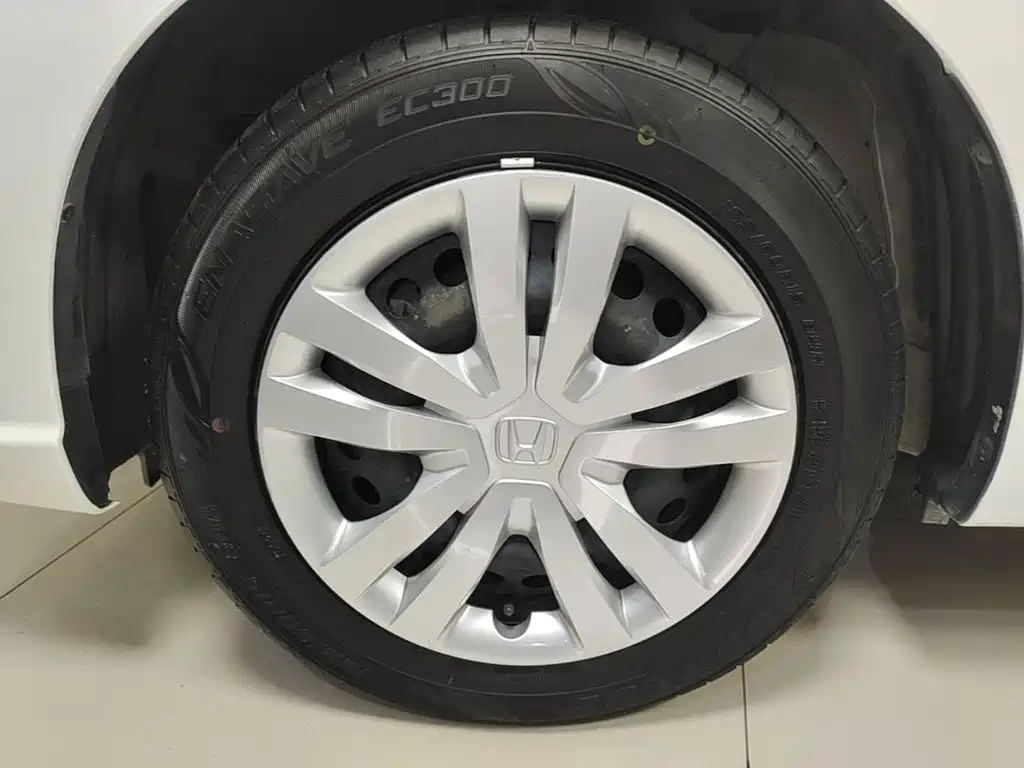 Honda Fit — фото 23
