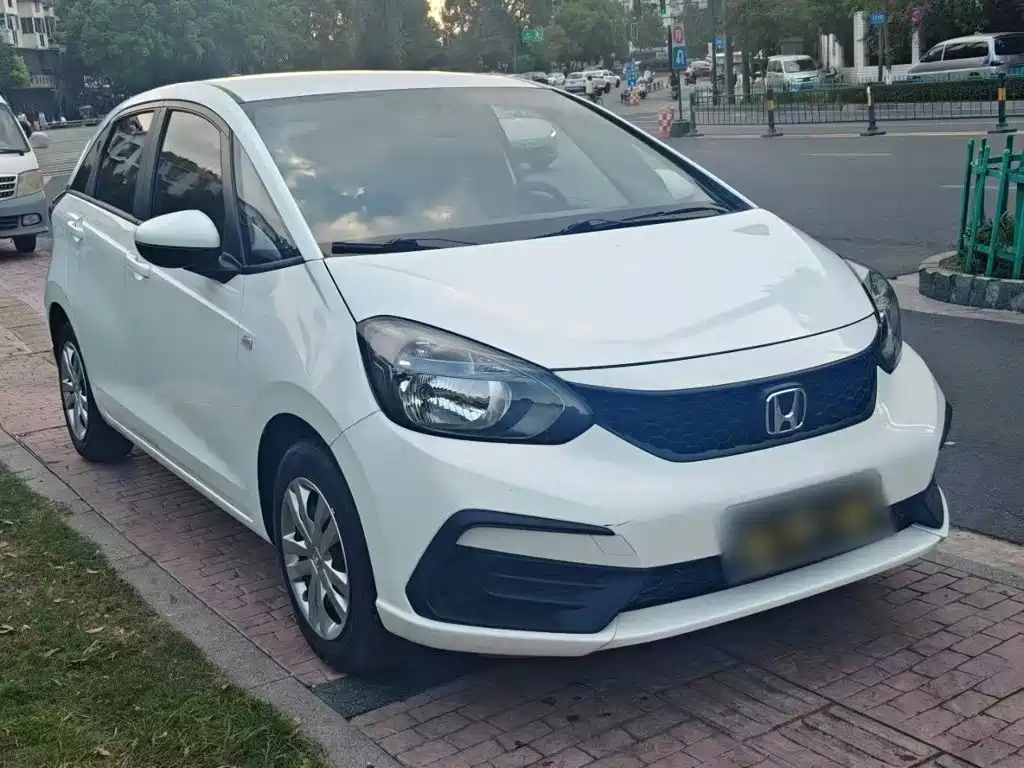 Honda Fit — фото 4