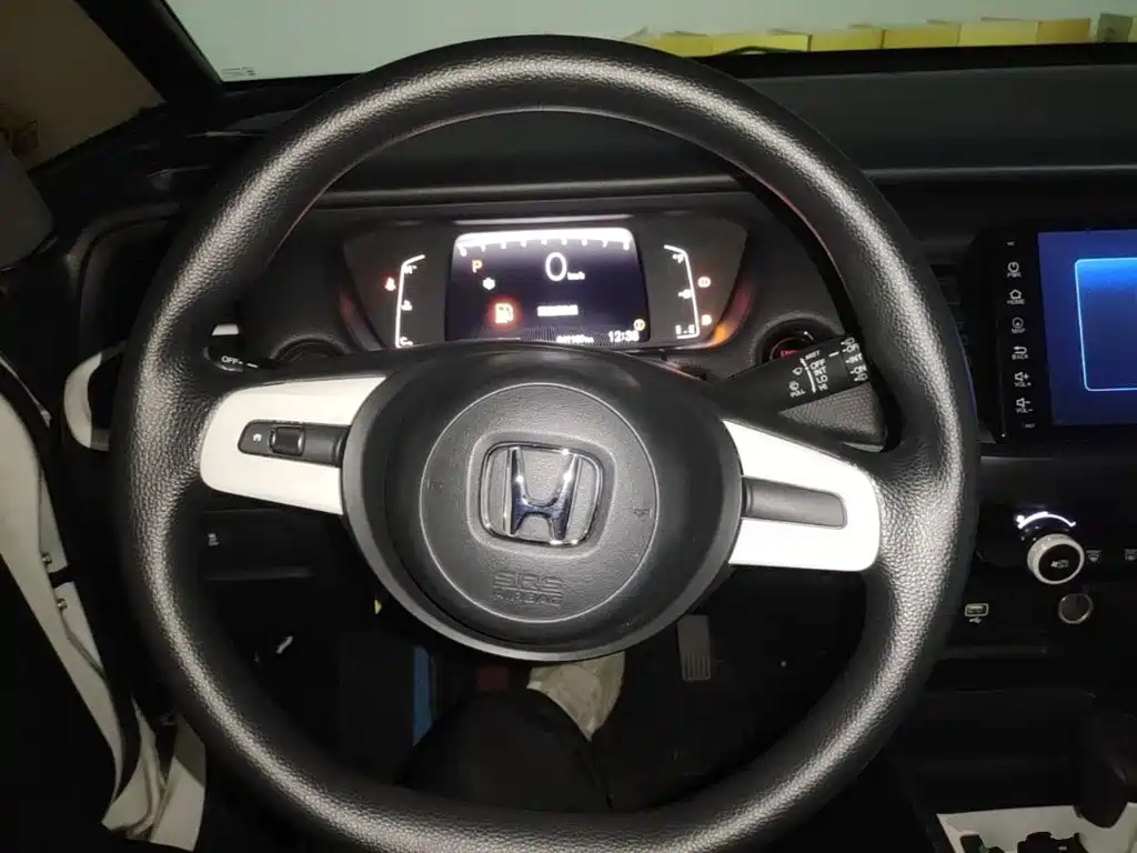 Honda Fit — фото 11