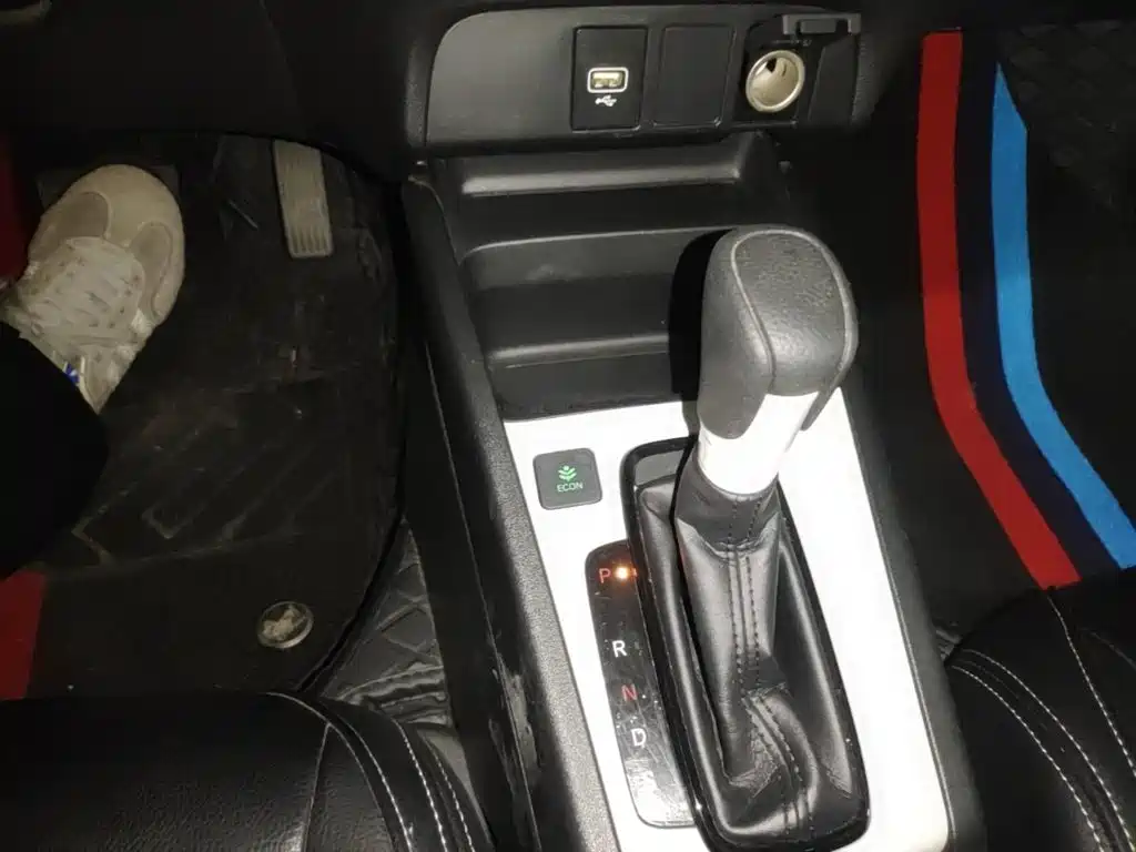 Honda Fit — фото 14