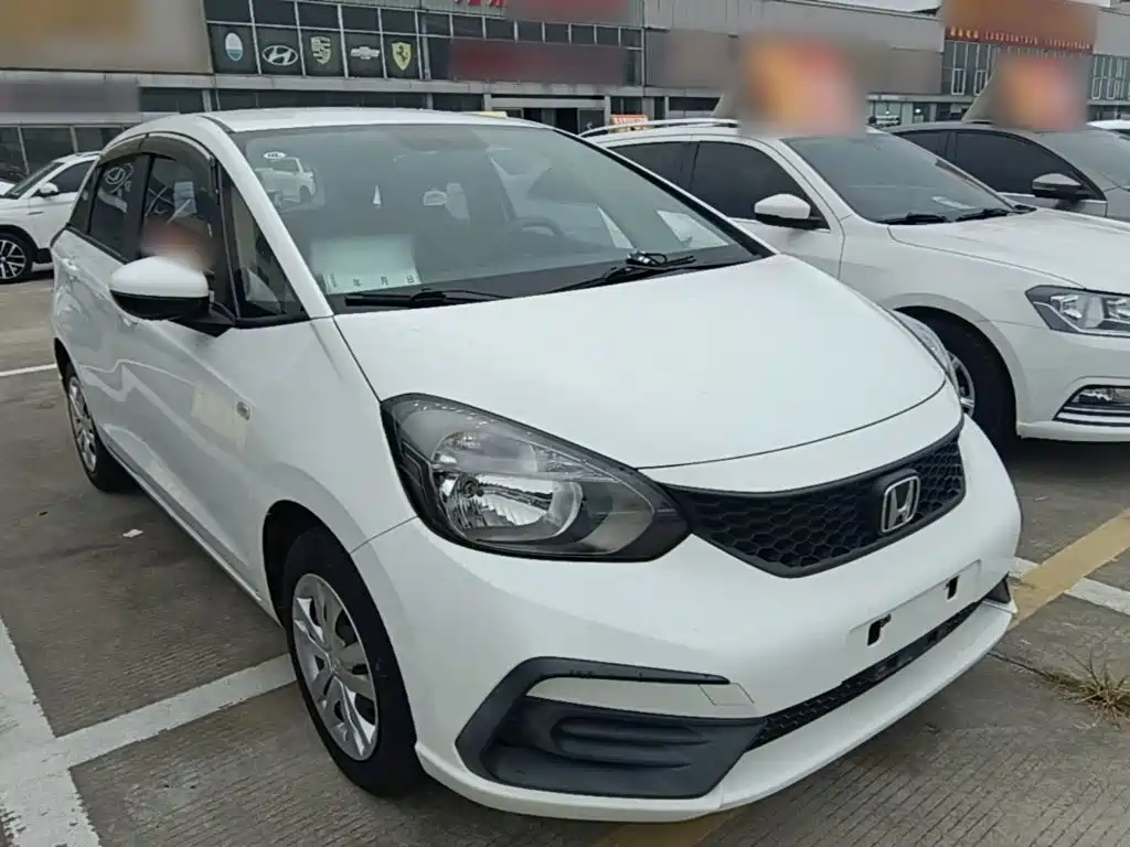 Honda Fit — фото 4