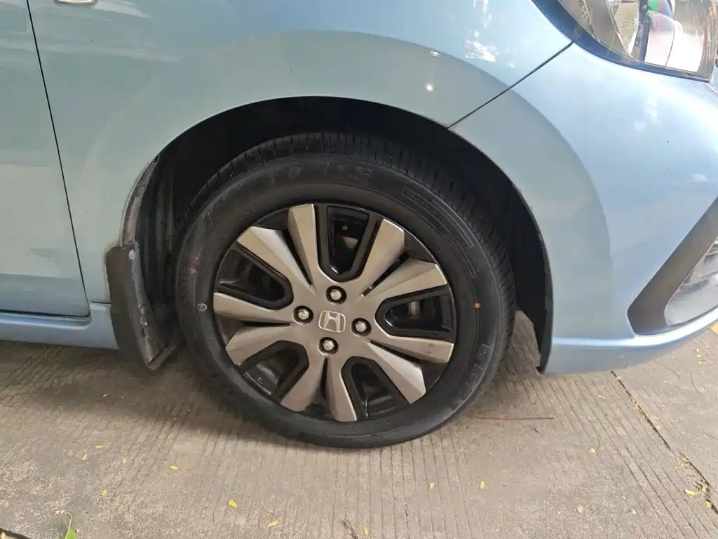 Honda Fit — фото 24