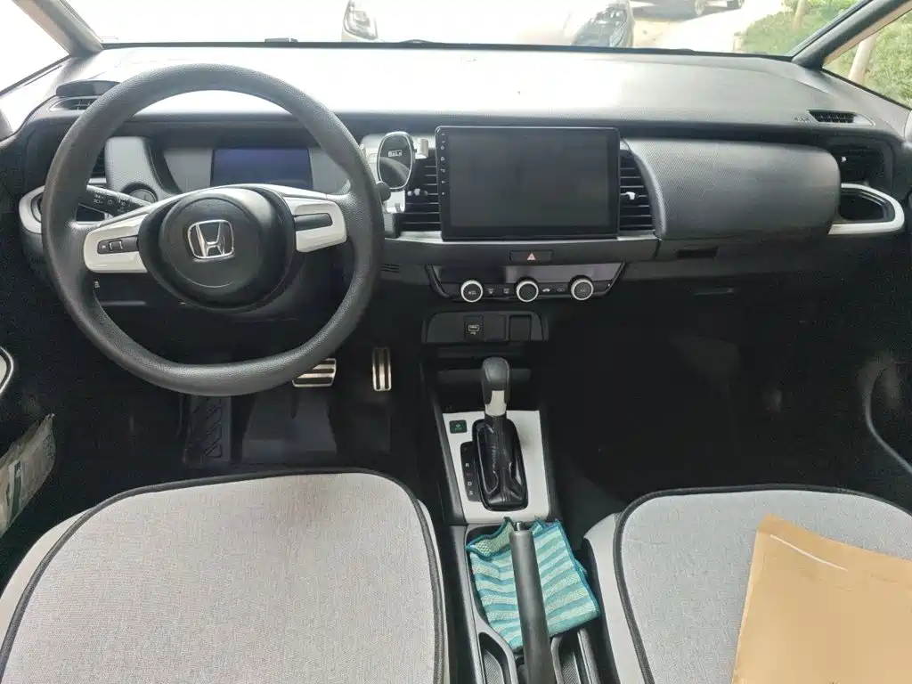 Honda Fit — фото 5
