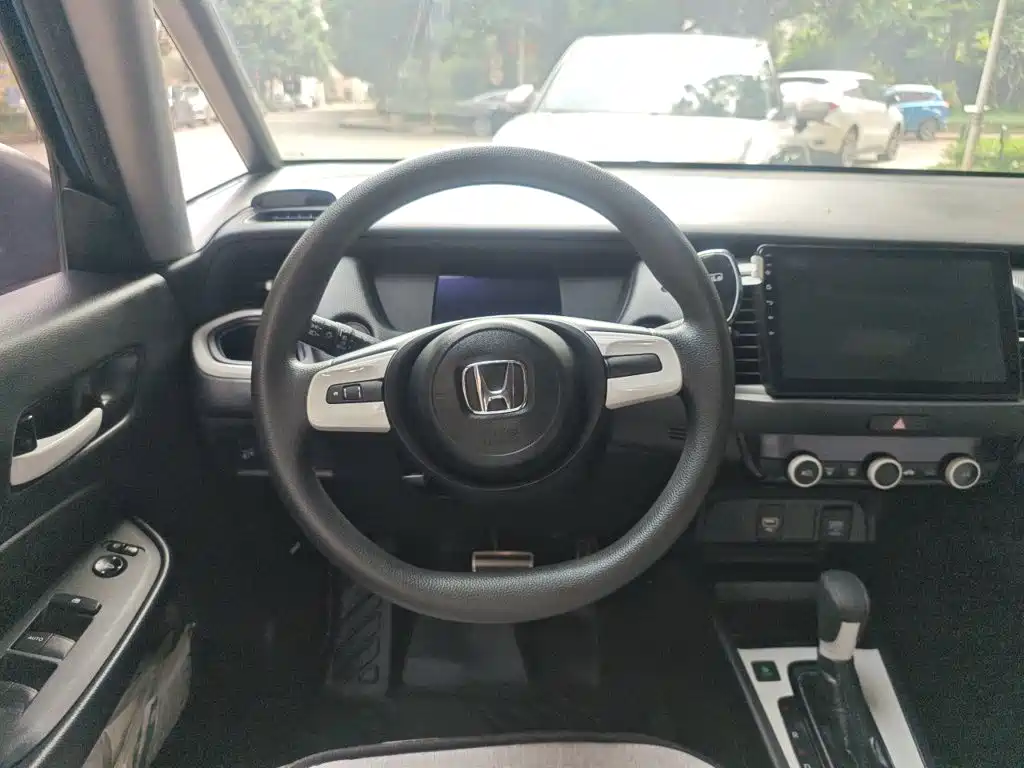 Honda Fit — фото 6
