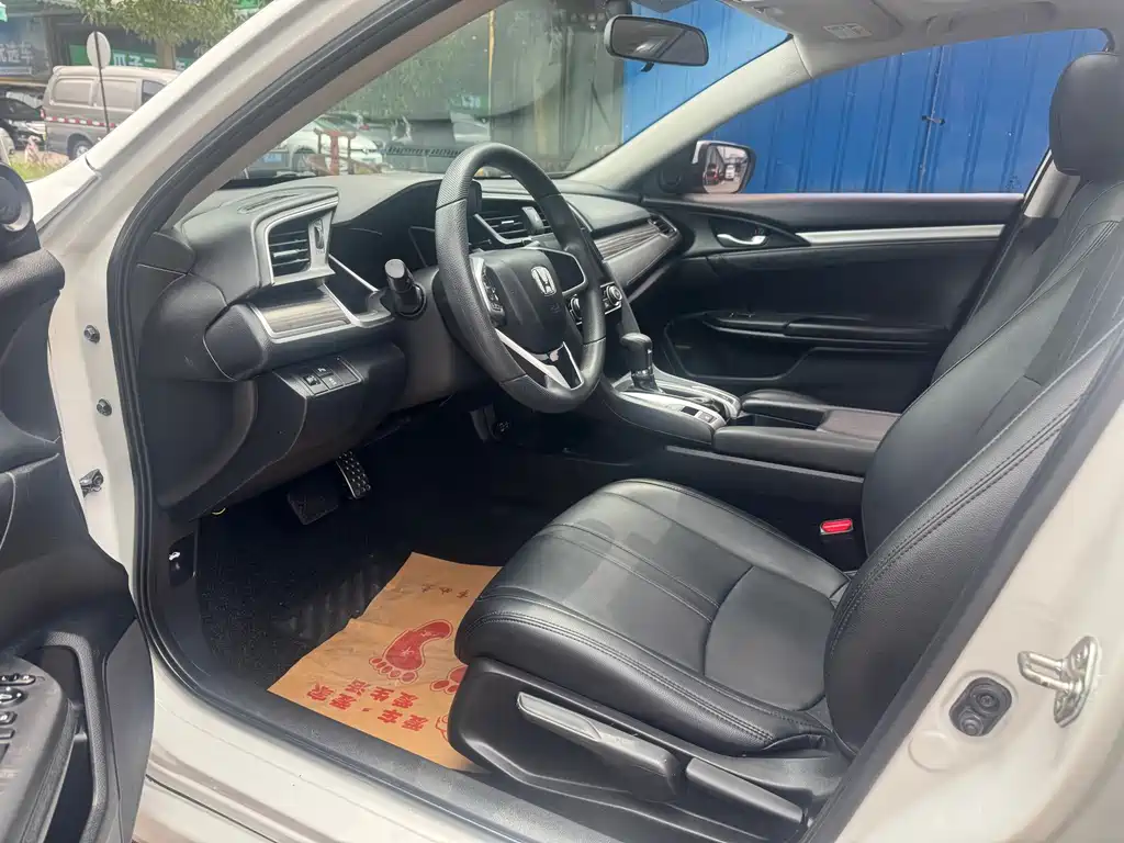 Honda Civic — фото 4