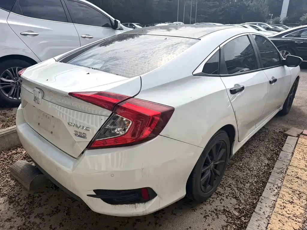 Honda Civic — фото 4