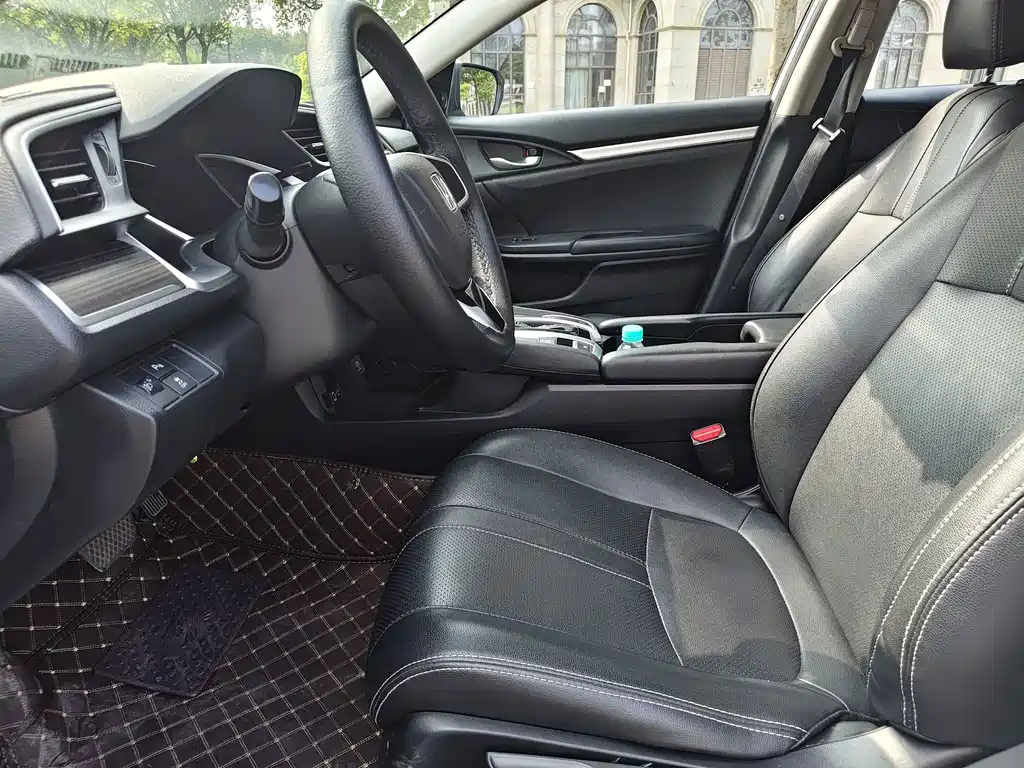 Honda Civic — фото 6