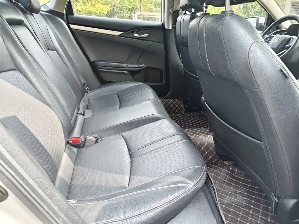 Honda Civic — фото 9