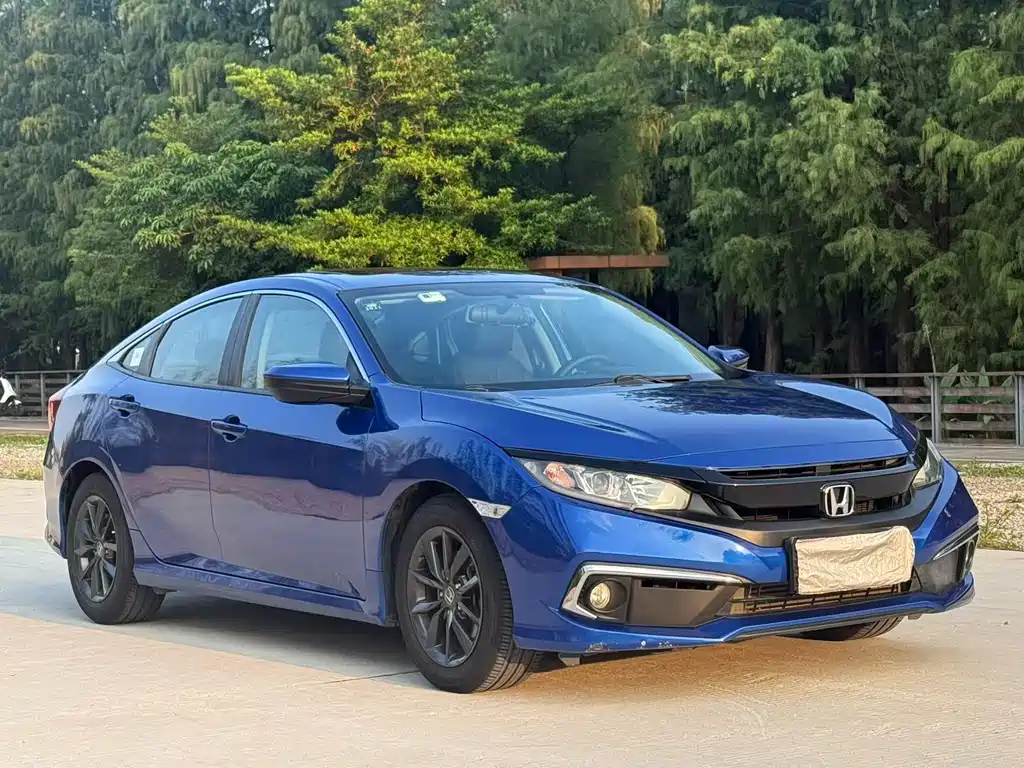 Honda Civic — фото 2