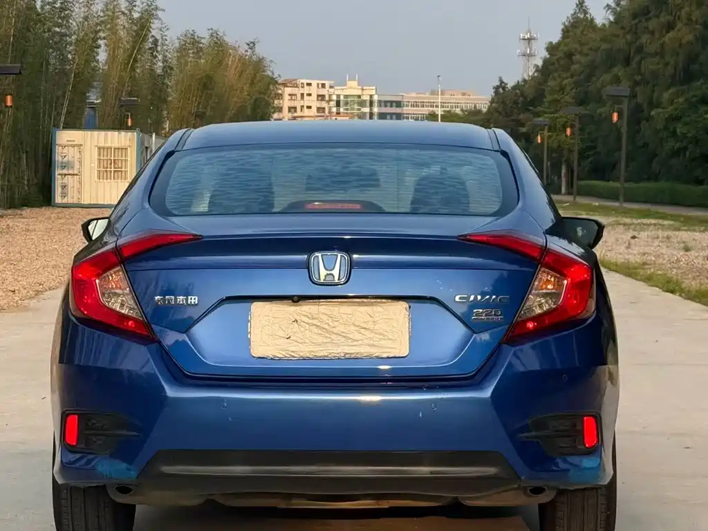 Honda Civic — фото 5