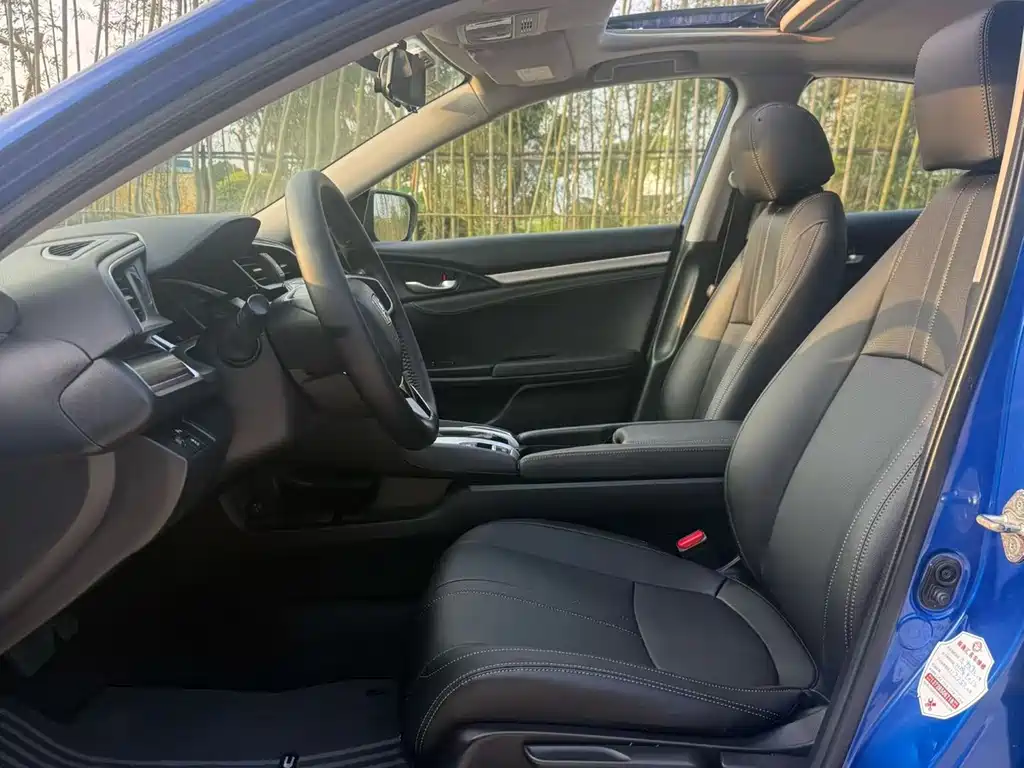 Honda Civic — фото 8
