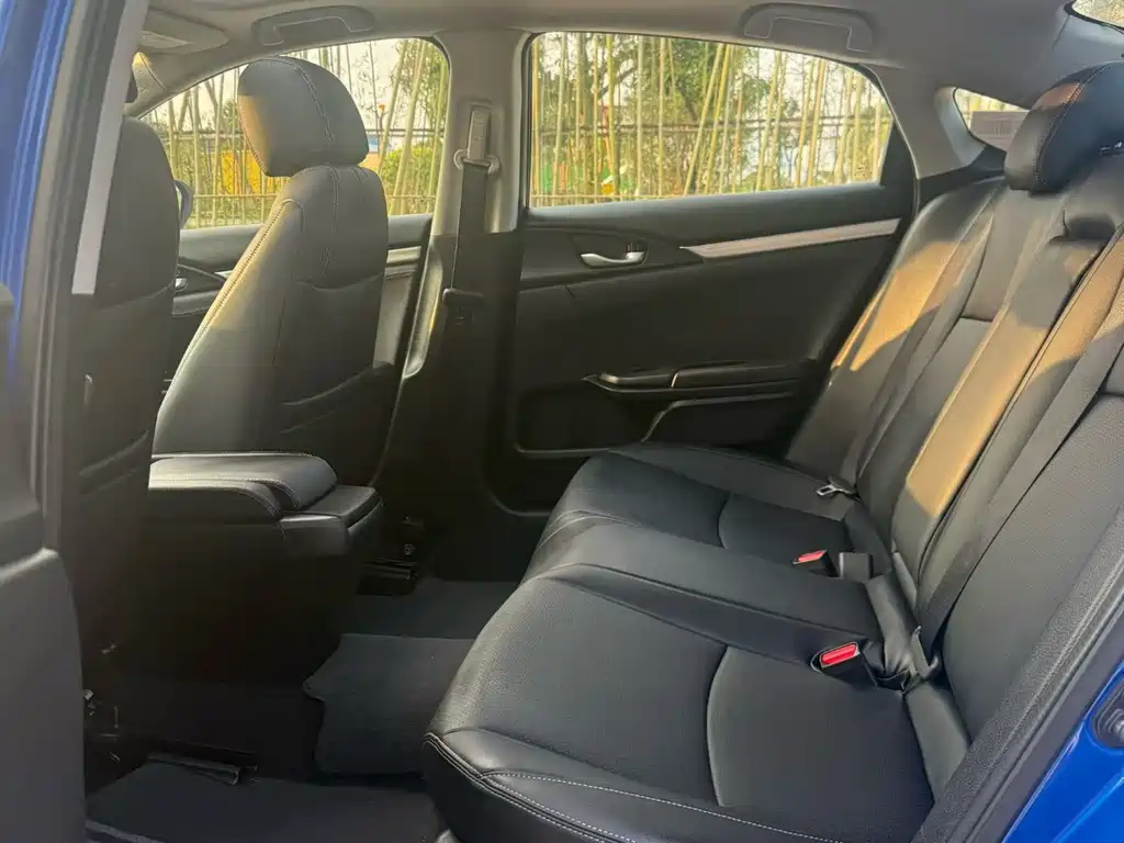 Honda Civic — фото 9