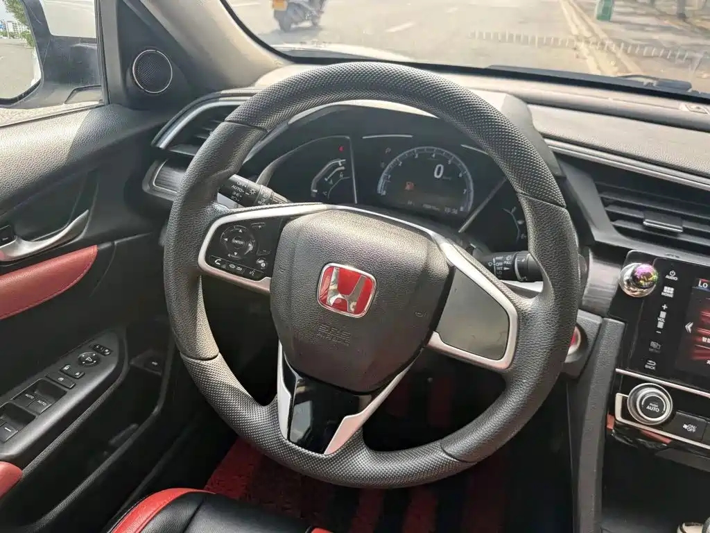 Honda Civic — фото 6