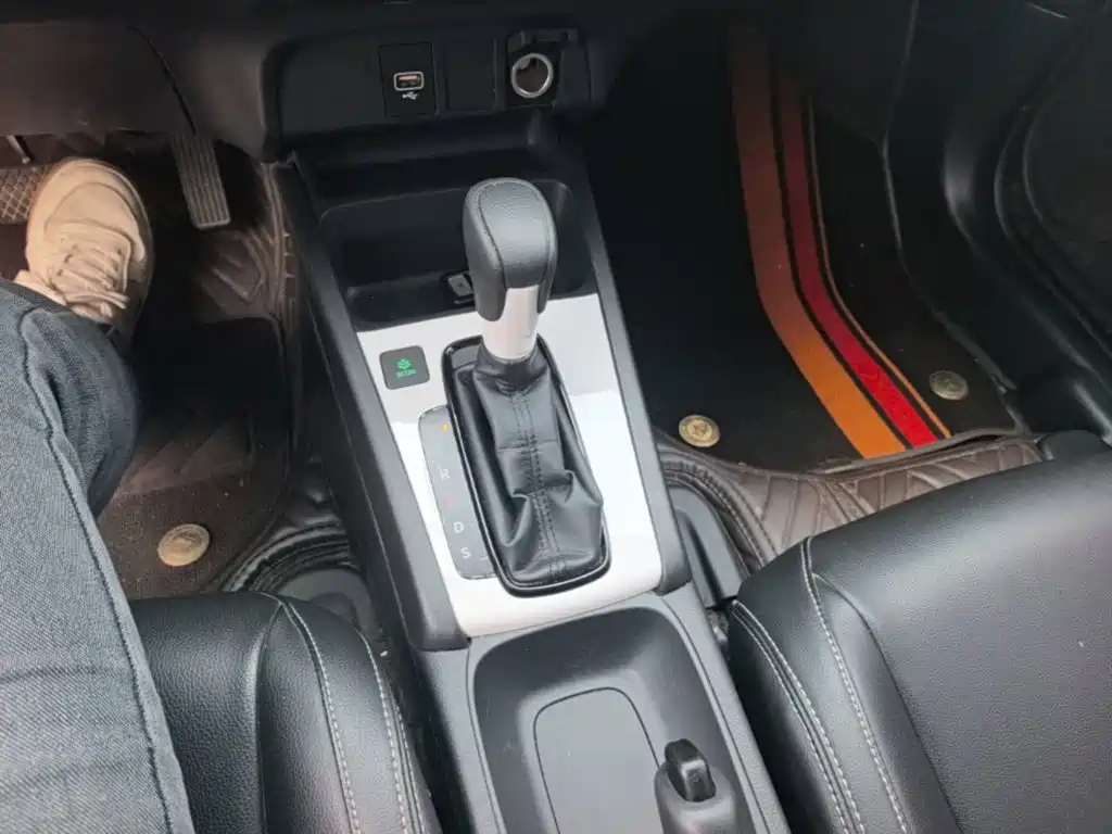 Honda Fit — фото 14