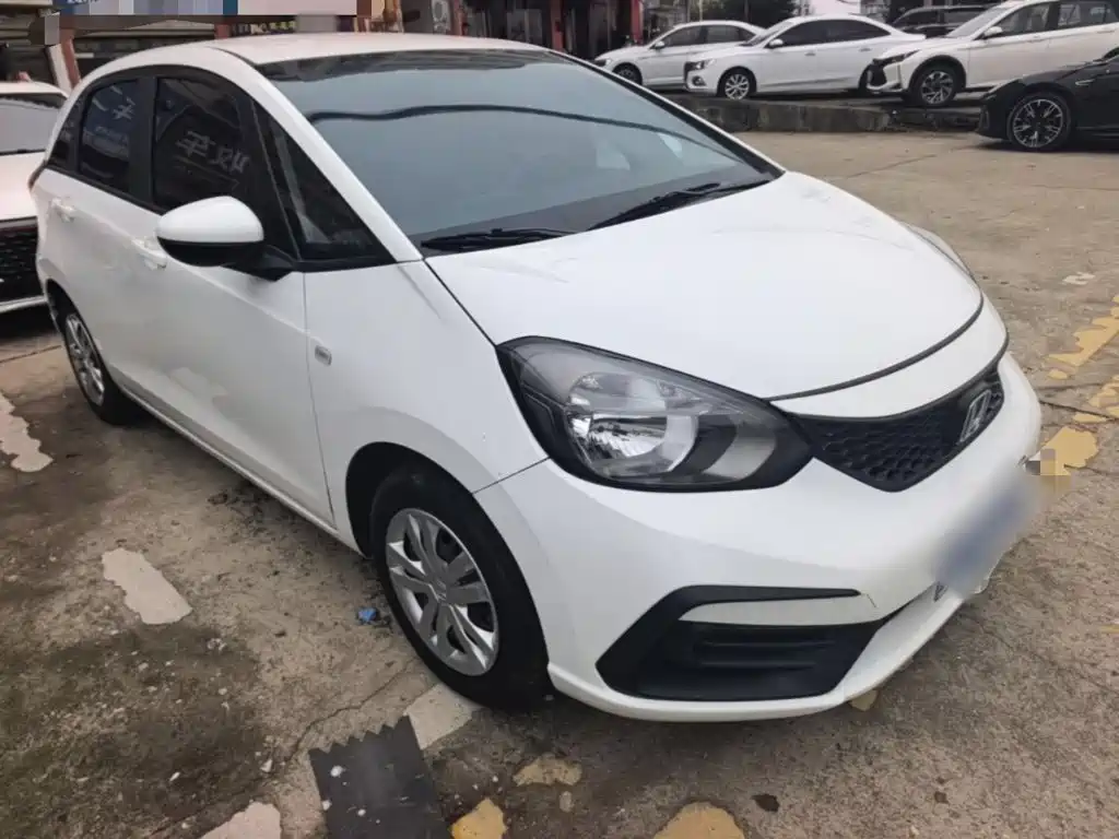 Honda Fit — фото 4