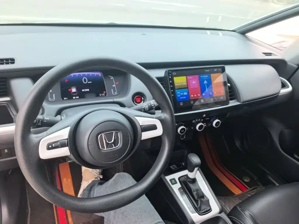 Honda Fit — фото 10
