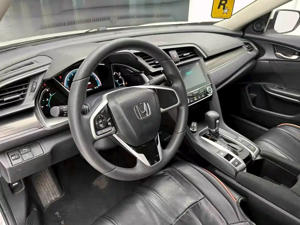 Honda Civic — фото 4