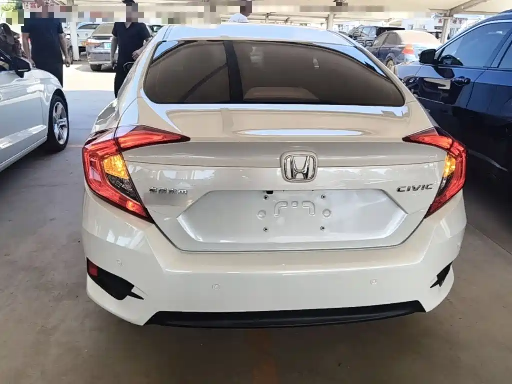 Honda Civic — фото 6