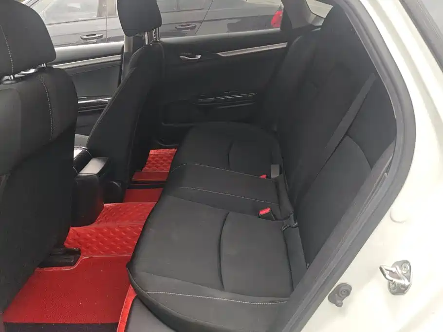 Honda Civic — фото 11