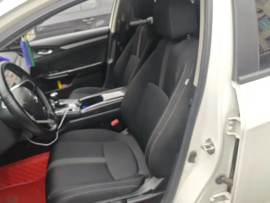 Honda Civic — фото 9