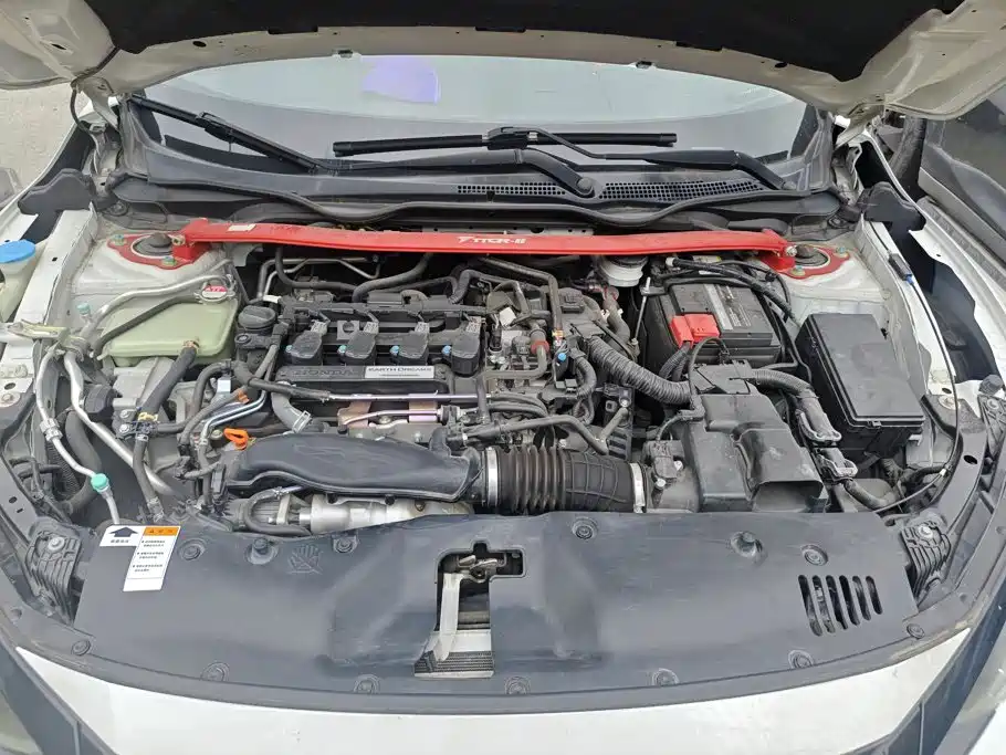Honda Civic — фото 10