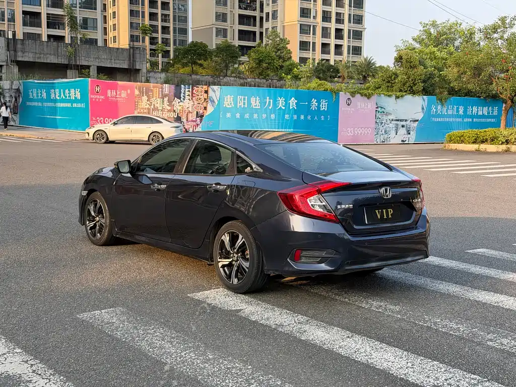 Honda Civic — фото 9