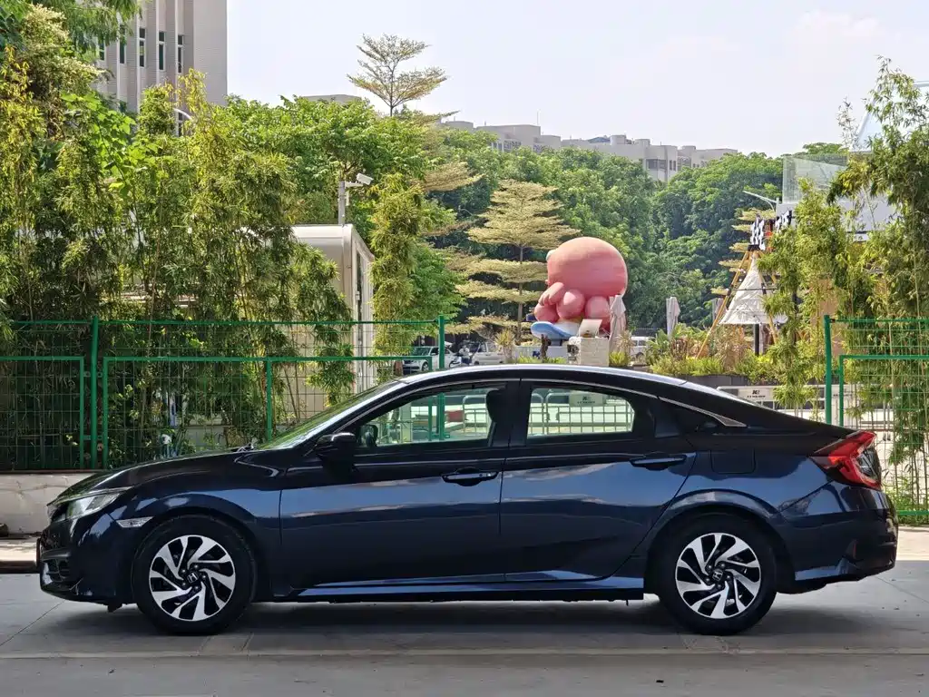 Honda Civic — фото 3