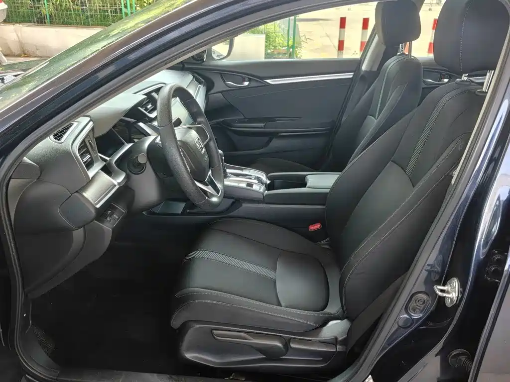 Honda Civic — фото 6