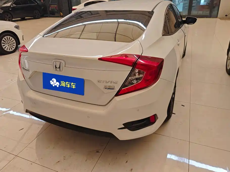 Honda Civic — фото 3