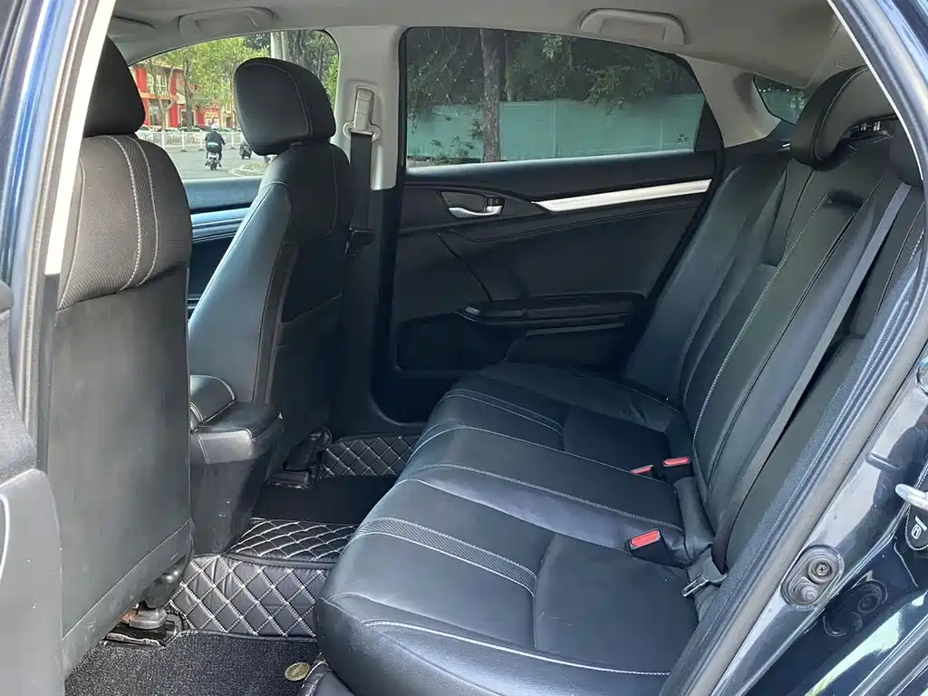 Honda Civic — фото 5