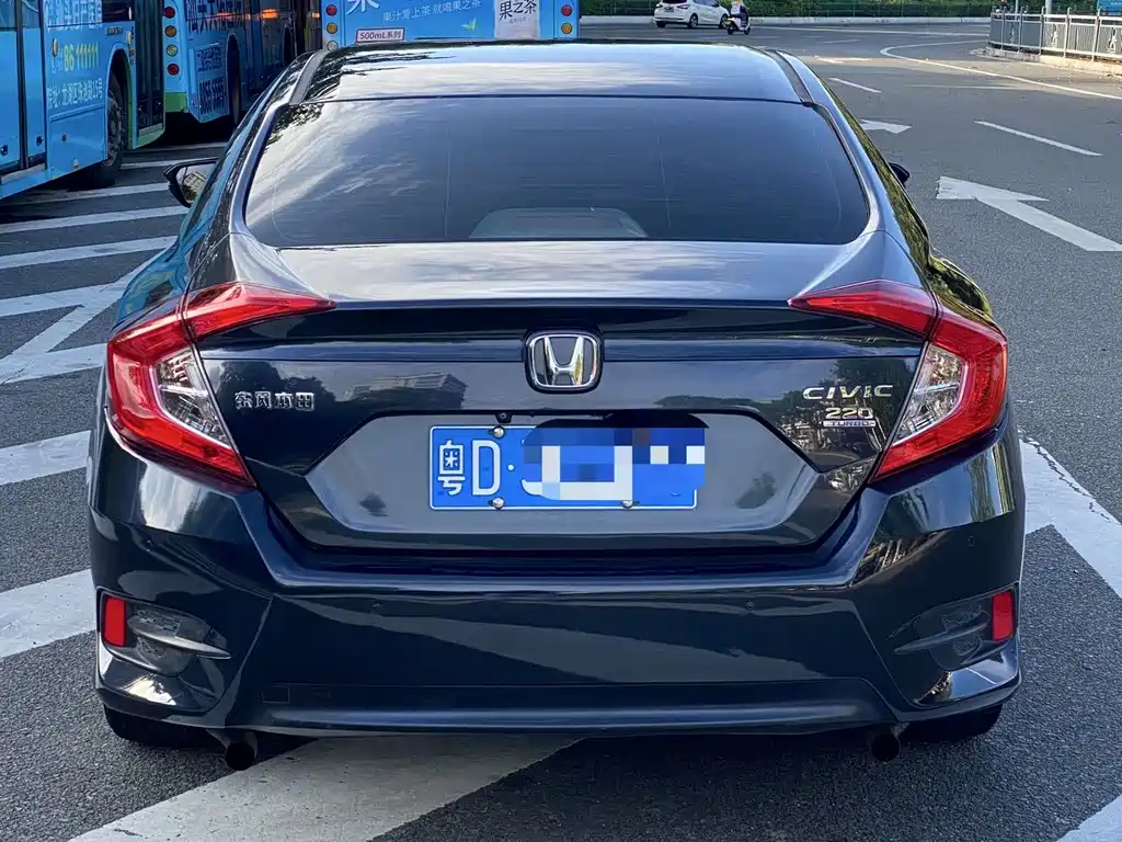 Honda Civic — фото 9
