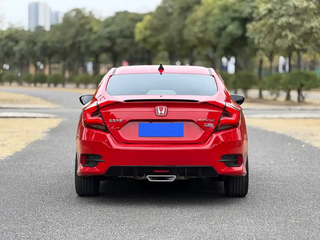 Honda Civic — фото 6