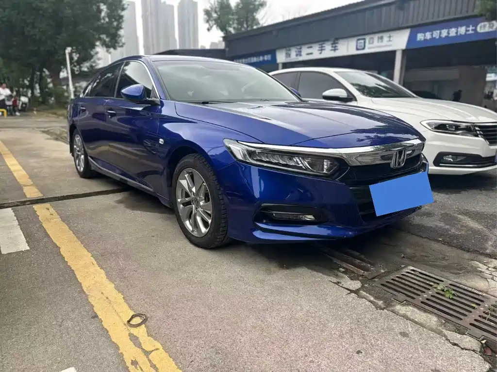 Honda Accord — фото 3