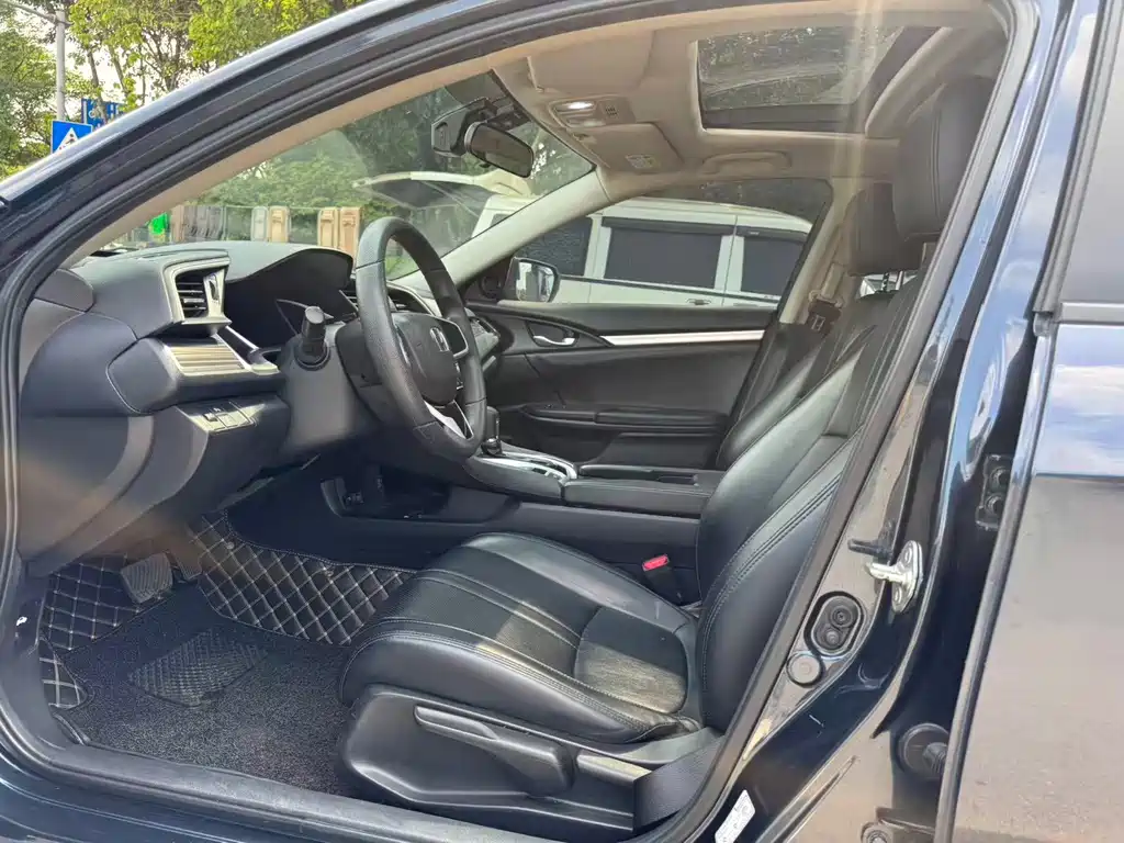 Honda Civic — фото 4