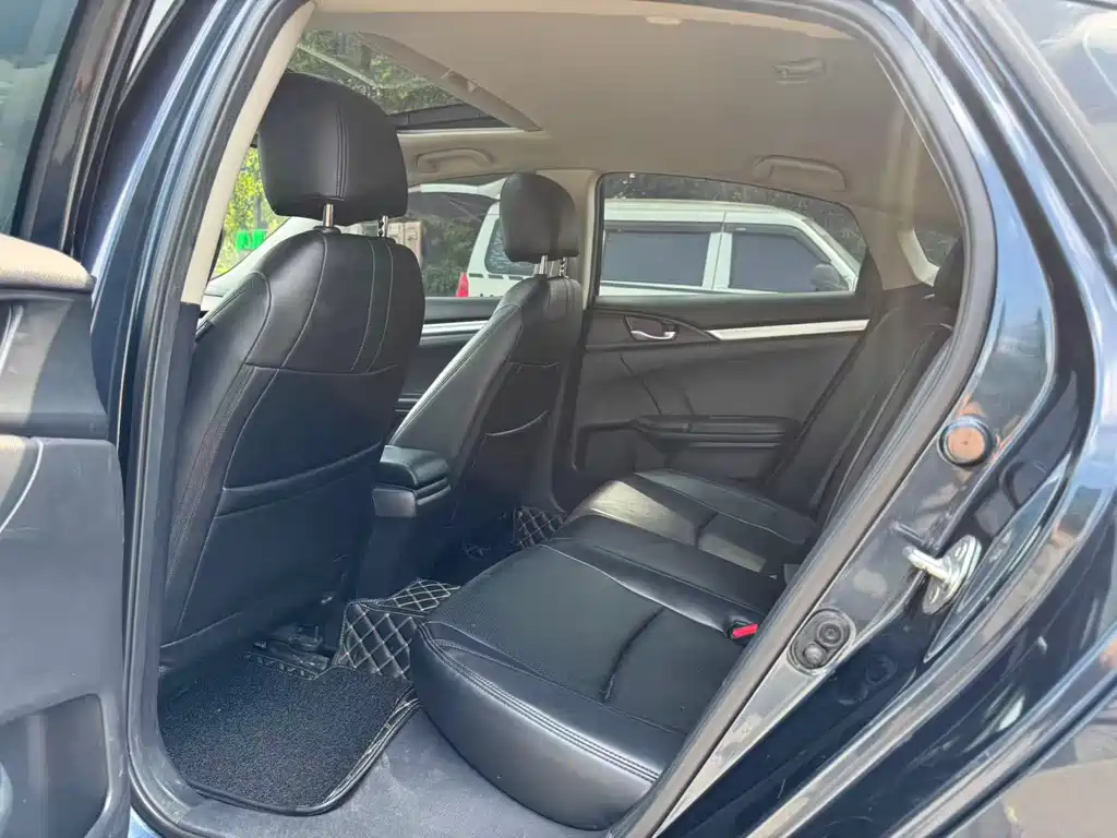 Honda Civic — фото 6