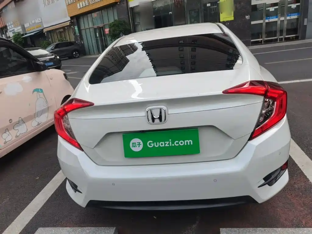Honda Civic — фото 6
