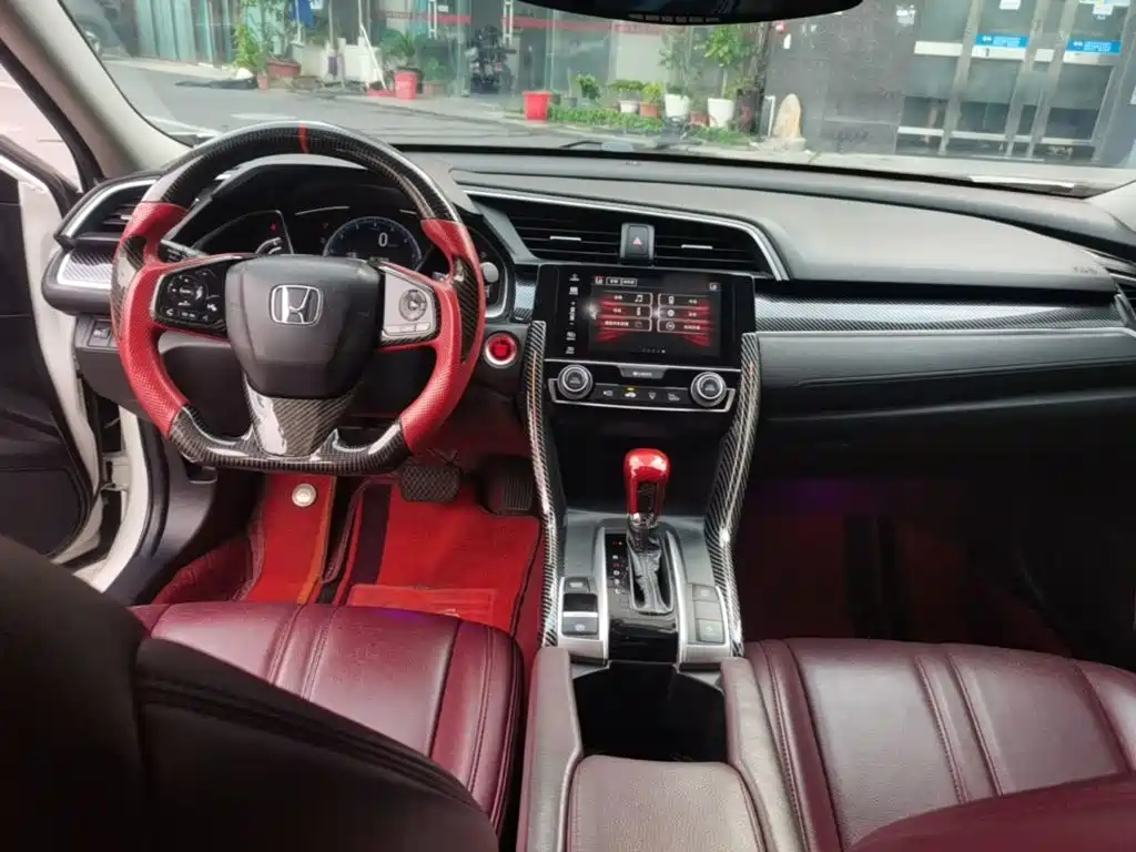 Honda Civic — фото 10