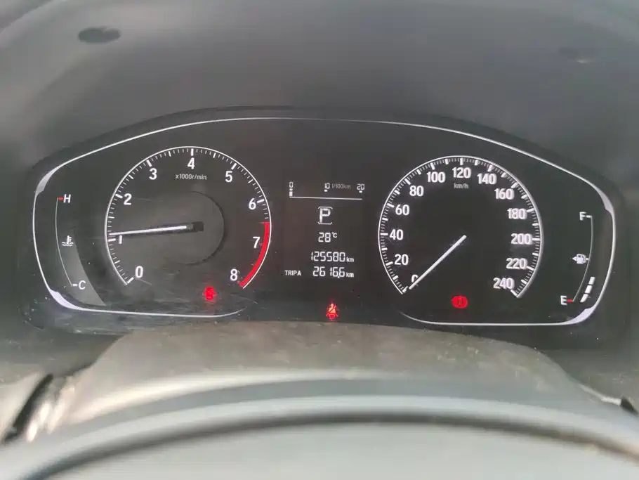 Honda Accord — фото 14