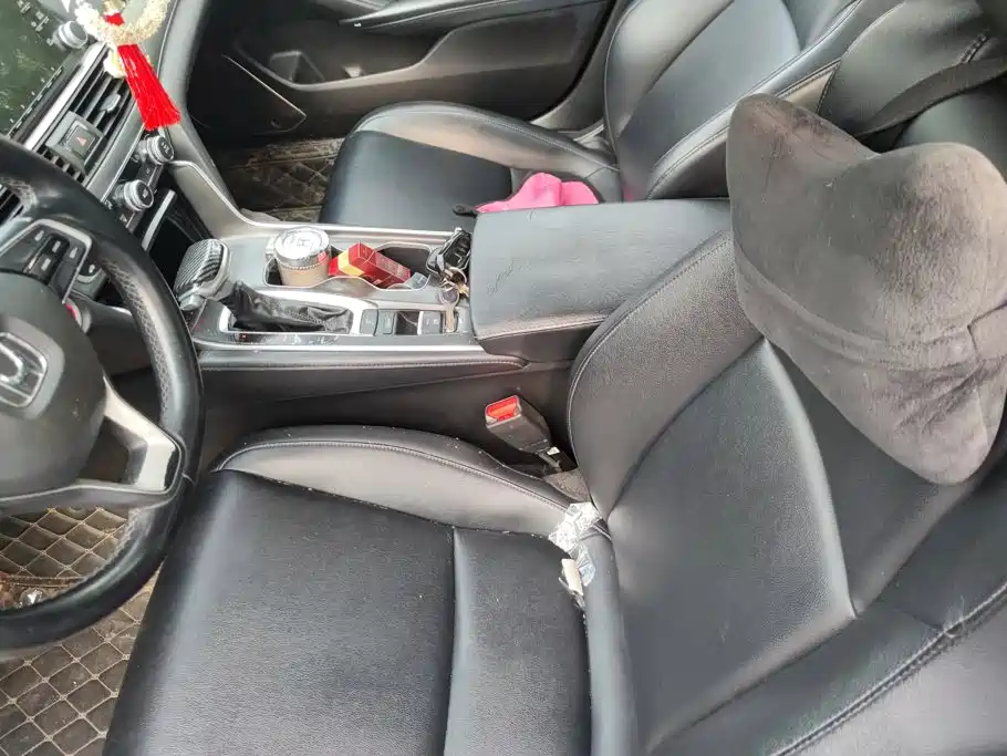 Honda Accord — фото 9