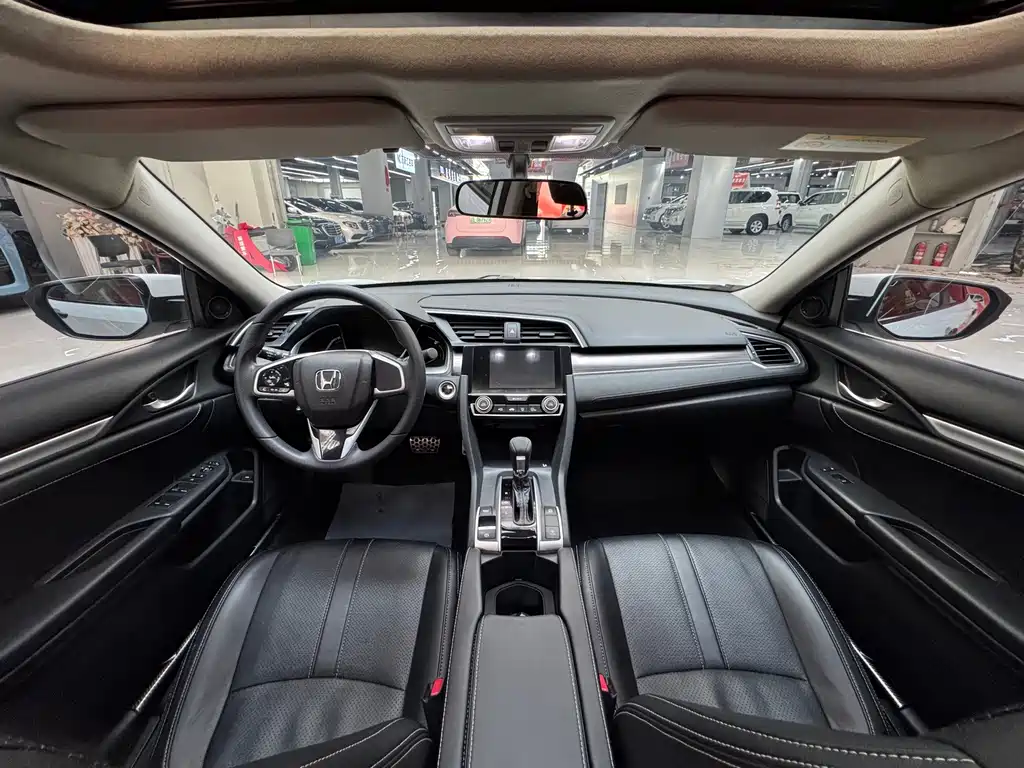 Honda Civic — фото 4