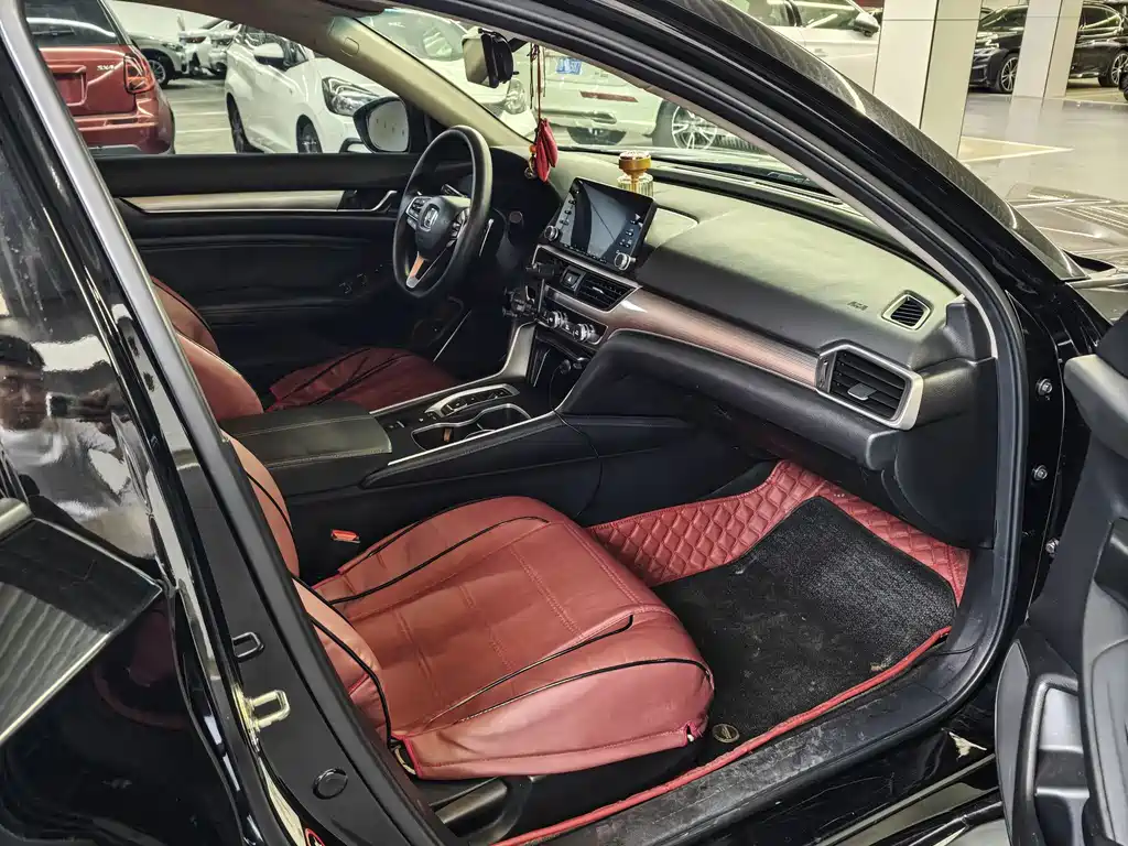 Honda Accord — фото 4